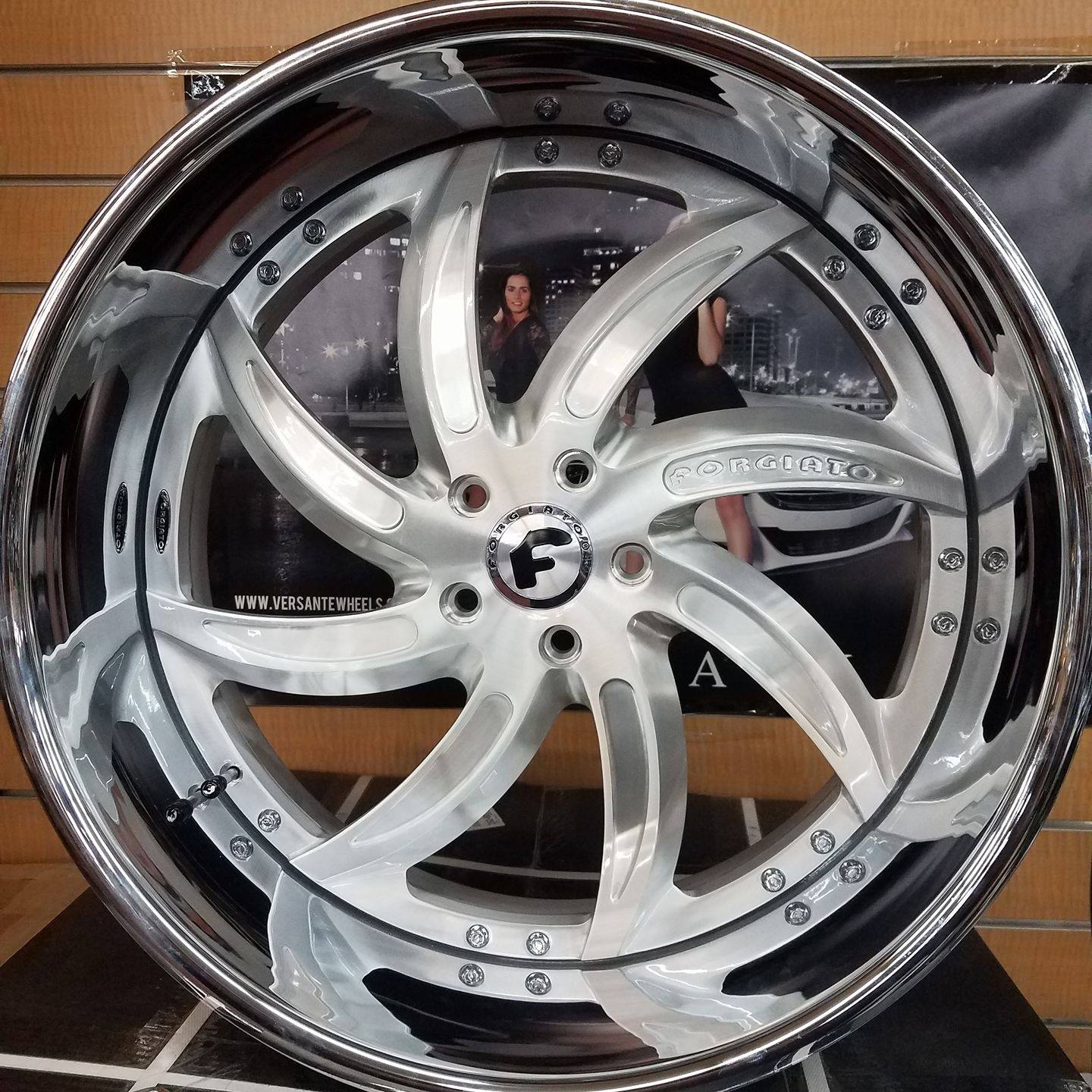 Brandfetch Universal Tires & Wheels Lakewood WA Logos & Brand Assets